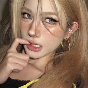 Meet your Posher, Ybon